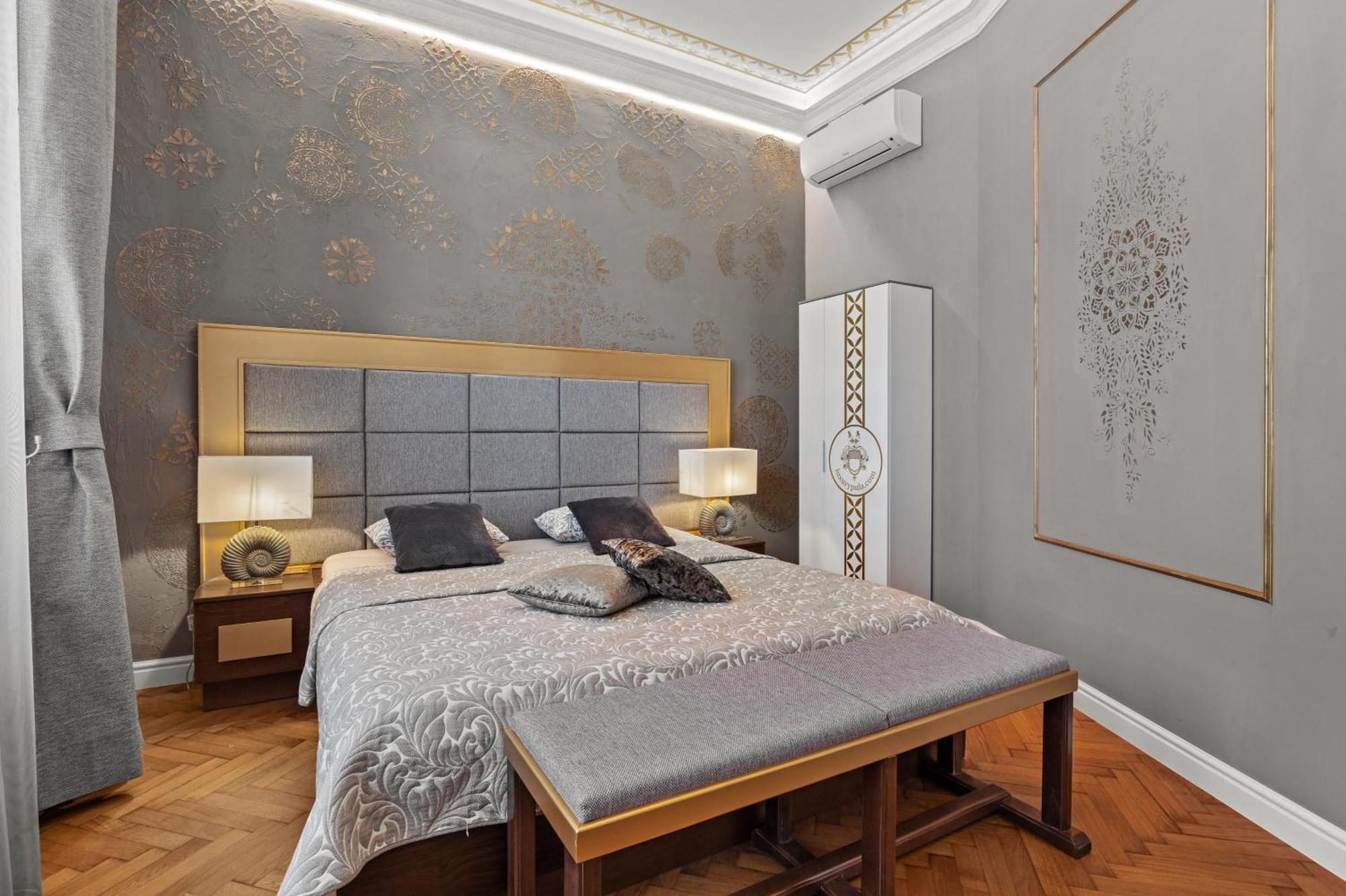 Villa Muenz Luxurious Residence Pula Exterior foto